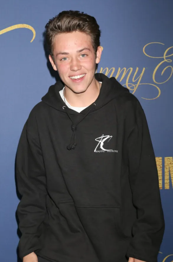 ethan cutkosky height